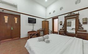 Lombok Guest House Bandung